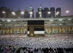 مطار البحرين الدولي يشارك المواطنين السعوديين القادمين فرحتهم باليوم الوطني