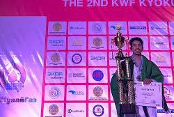 الإيطاليون يُدلون بأصواتهم في الانتخابات التشريعية وسط توقعات بفوز اليمين المتطرف