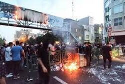 التعاون يقهر النقص ويذيق الهلال الخسارة الأولى في دوري روشن