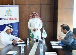 مدير “تعليم جازان” يُدشن البرنامج الإلكتروني لتحليل الاختبارات الوزارية