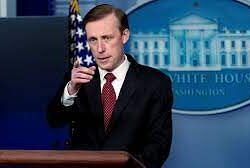 الرئيس الأوكراني يزور خيرسون بعد انسحاب الجيش الروسي منها