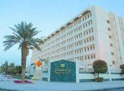 الشباب يمدد عقد مدافعه “تمبكتي”.. حتى 2027