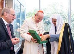 بين “ولدي أبشر” و”بابكي”.. أمنية الطفل السوري تتحقّق بزيارة المملكة ولقاء “رونالدو”