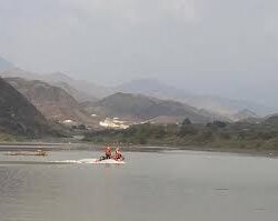 قصيدة لدكتور احمد الحامضي بمناسبة تقاعد الاستاذ حيدر علي مغفوري