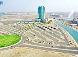 خادم الحرمين الشريفين يصل إلى جدة قادمًا من الرياض