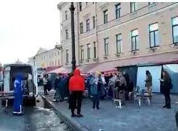 سلطنة عمان تطالب مواطنيها بتأجيل السفر إلى الدول الموبوءة بـ”ماربورغ”