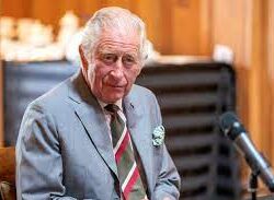 “لم يبق مأزق إلا واجهه”.. هل أصبحت الأزمات تلاحق “ماكرون”؟