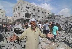 5 آلاف مُصل فوق الـ 70 عامًا في صلاة “الجمعة” بالأقصى نتيجة قيود الاحتلال الإسرائيلي