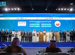 أمير جازان يشهد توقيع اتفاقية بين “البيئة” وأمانة المنطقة لاستثمار وتطوير المرافئ والمناطق المحيطة بها