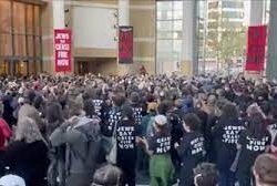 أبرز عناوين الصحف الصادرة اليوم