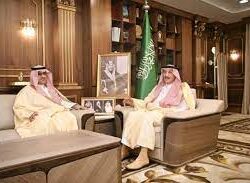 أمير منطقة جازان يستقبل وزير الاتصالات وتقنية المعلومات