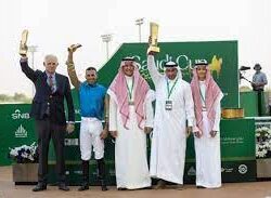 انطلاق تدريبات أخضر الشاطئية في معسكر جازان