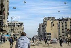 مشاورات دولية لتفعيل ممرّ بحري لتسليم المساعدات الإنسانية إلى غزة