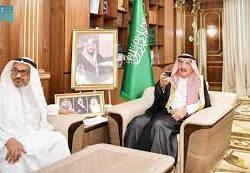 محافظة صامطة تُضيء شوارعها بمجسمات وإضاءات زينة ابتهاجًا بشهر رمضان