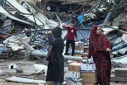 قوات الاحتلال تقتل العديد من الأطباء والنازحين داخل مستشفى الشفاء