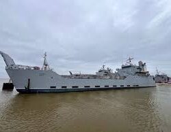 مكتب غزة: 7500 طن من المتفجرات التي ألقتها “إسرائيل” لم تنفجر