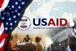 بدْء تحميل أول سفينة مساعدات تدخل غزة عبر مينائها البحري