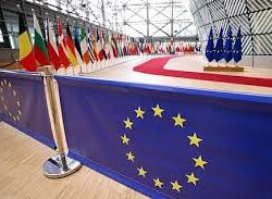 حليات وأشكال معمارية وزخرفية.. الشتاء يعيد للطائف ذكرى فوهات المداخن