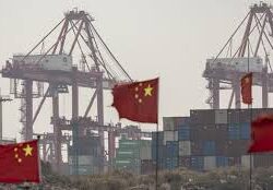 “حرب تجارية عالمية تشتعل”.. تعريفات “ترامب” تدخل حيز التنفيذ وتثير موجة من الذعر والخسائر الفادحة