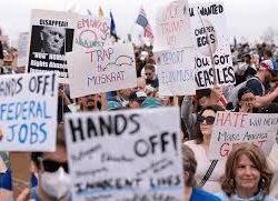 عشرات المستوطنين يقتحمون المسجد الأقصى