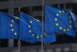 أمير جازان يتسلم التقرير السنوي لهيئة تطوير وتعمير المناطق الجبلية