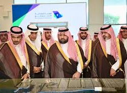 أمير منطقة جازان يستقبل الفريق الاستشاري بمعهد الإدارة العامة