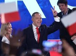 “الأرصاد”: رياح نشطة وارتفاع للأمواج قبالة سواحل منطقة جازان