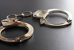 “التجارة” تٌشهر بـ”راشد حمود النجراني” و”حمود غانم النجراني” و”عبدالفتاح عبدالواحد عثمان” لارتكابهم جريمة التستر في مستلزمات الهواتف النقالة