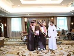 أمير جازان يرأس الاجتماع الدوري للجنة الدفاع المدني بالمنطقة