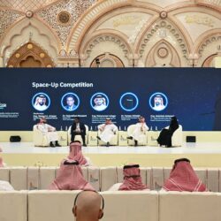 رئيس دولة الإمارات يصل الرياض وولي العهد في مقدمة مستقبليه