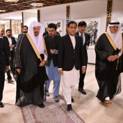 وزير الخارجية يصل إلى البحرين لترؤس اجتماع اللجنة التنفيذية لمجلس التنسيق السعودي البحريني