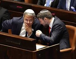 “الأرصاد”: فرص لهطول أمطار على بعض مناطق المملكة حتى نهاية الأسبوع الجاري