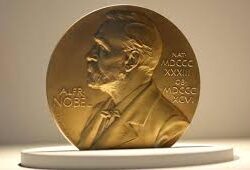 أمير منطقة جازان يستقبل وزير الصحة