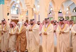 المصلون يؤدون صلاة الاستسقاء في جميع مناطق المملكة