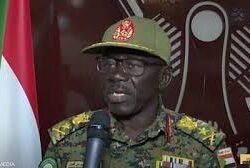 أمير جازان يستقبل مدير مكافحة المخدرات بالمنطقة