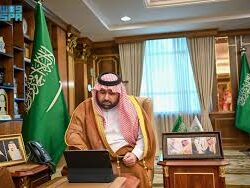 أمير منطقة جازان يستقبل رئيس اللجنة الوطنية لمنتجي الدواجن