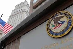 نائب أمير جازان يستقبل الدكتور الملا