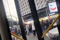 قيادة القوات المشتركة للتحالف (تحالف دعم الشرعية في اليمن): تنفيذ ضربة جوية (محدودة) استهدفت دعم عسكري خارجي بميناء (المكلا ).