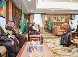 أمير جازان يدشّن ويضع حجر الأساس لـ383 مشروعًا بأكثر من 5.3 مليارات ريال