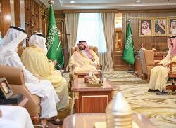 أمير جازان يدشّن ويضع حجر الأساس لـ383 مشروعًا بأكثر من 5.3 مليارات ريال