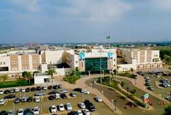 حرس الحدود بمنطقة جازان ينقذ مواطنًا من الغرق أثناء ممارسة السباحة