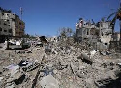 مستوطنون يقتحمون المسجد الأقصى تحت حماية الاحتلال وعمليات هدم واعتقالات بالضفة