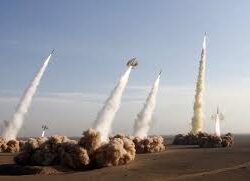 وزارة الدفاع: اعتراض وتدمير صاروخ باليستي أُطلق باتجاه محافظة الخرج وسقوط شظايا الاعتراض في محيط قاعدة الأمير سلطان الجوية