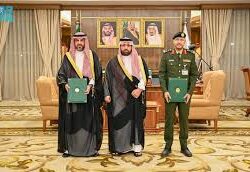 نائب أمير جازان يقدّم واجب العزاء لعضو اللجنة المركزية لإصلاح ذات البين بالمنطقة