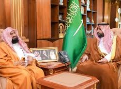 أمير منطقة جازان يستقبل رئيس المحكمة الجزائية وعددًا من القضاة