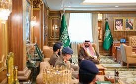 أمير جازان يطلع على التقرير السنوي للدفاع المدني بالمنطقة