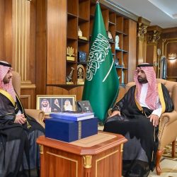 الأمير ناصر بن محمد يتسلّم التقرير السنوي لغرفة جازان لعام 2025