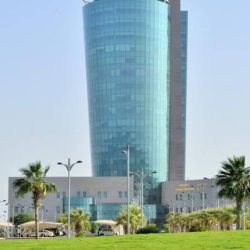 أمير منطقة جازان يتسلّم شهادة انضمام مرصد المنطقة إلى شبكة المراصد الحضرية العالمية التابعة للأمم المتحدة