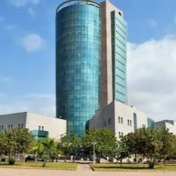 مستعمرون يقتحمون المسجد الأقصى وإبعاد 3 فلسطينيين 6 أشهر
