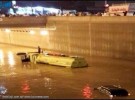 بسبب الأمطار … حوادث تصادم وانقلاب واحتجازات في الرياض